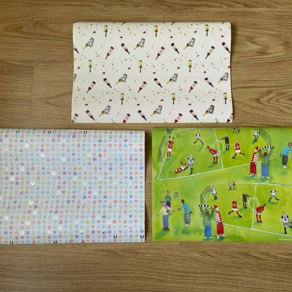 - Thick quality smooth shiny gift wrap paper - Picture 4 of 16